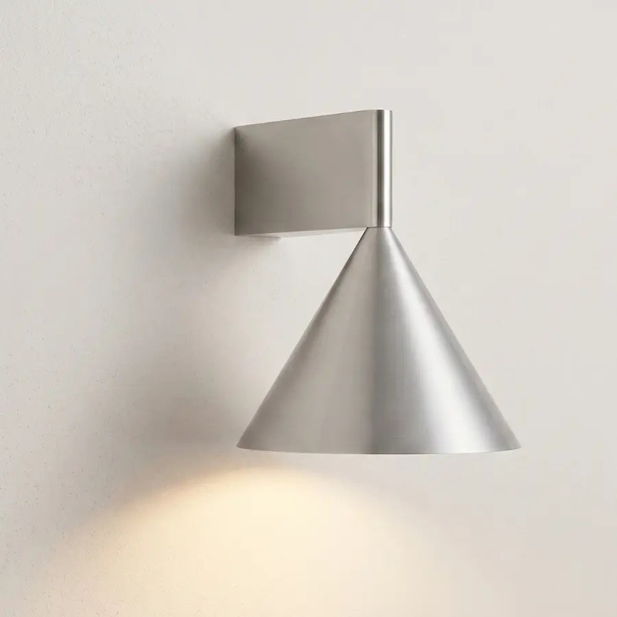 applique murale aluminium forme conique 