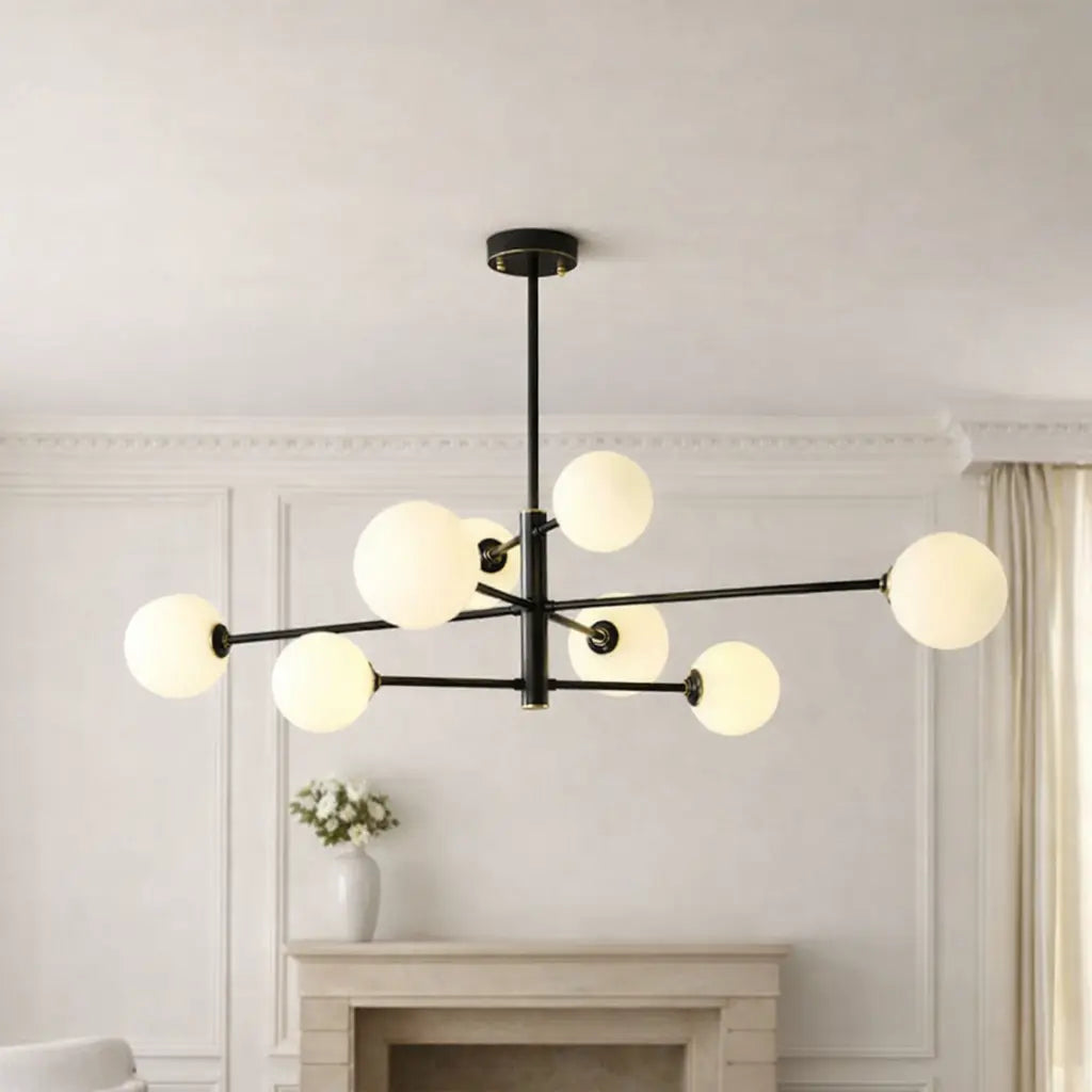 Lustre moderne noir à globes opalins style minimaliste pour intérieur contemporain